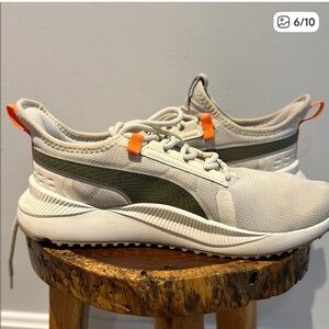 Puma Pacer Future Street Store Display Alpine Snow Sneakers- no insole 8.5 Men